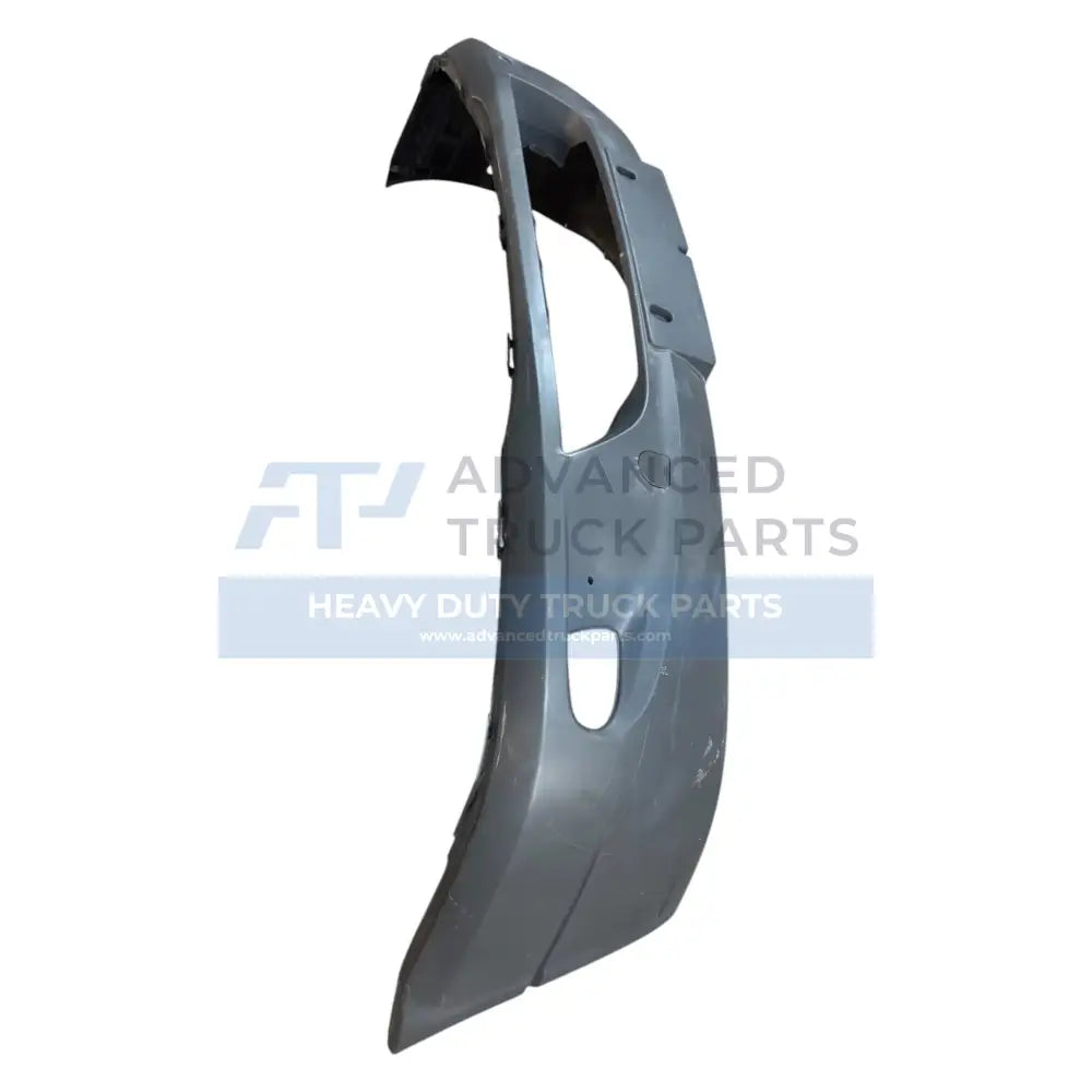 90688000 70 Genuine Freightliner Front Bumper