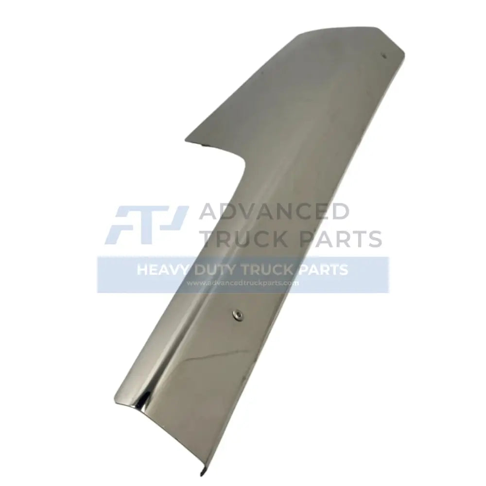 A1721894007 Genuine Freightliner Right Side Outer Tall Hood Bezel