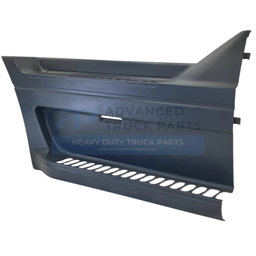 2242338007 Genuine Freightliner Right Side Rear Fairing
