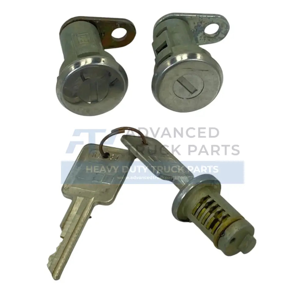 1682044C92 Genuine International Door Locks And Ignution Cylinder Kit