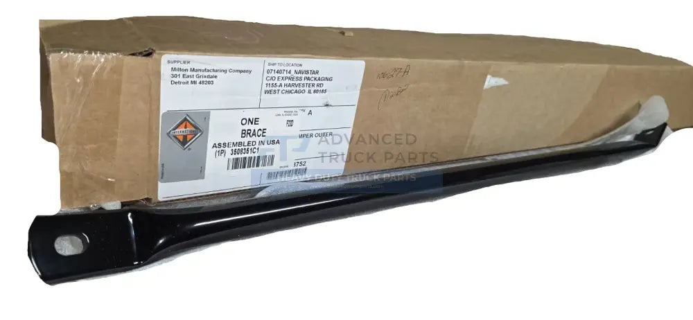 Genuine International Front Bumper Brace - Bumpers