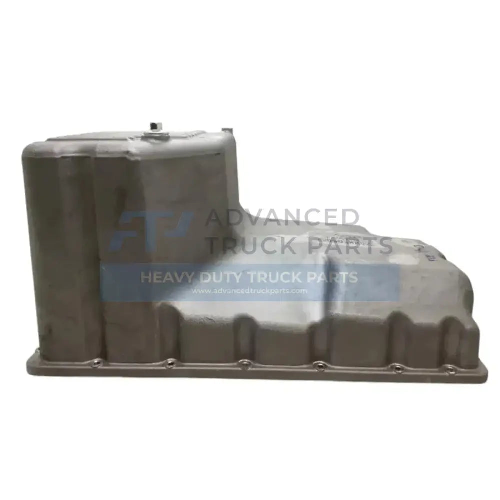 7078092C91 Genuine International Oil Pan