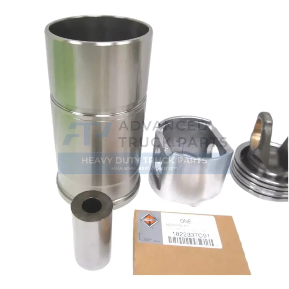 Genuine International Piston Sleeve And Ring Kit - Pistons