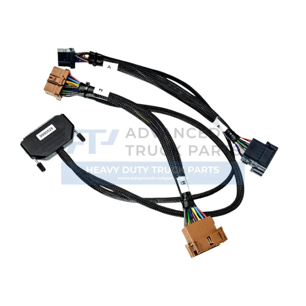 9990025 Genuine Mack Adapter - Truck To Trailer