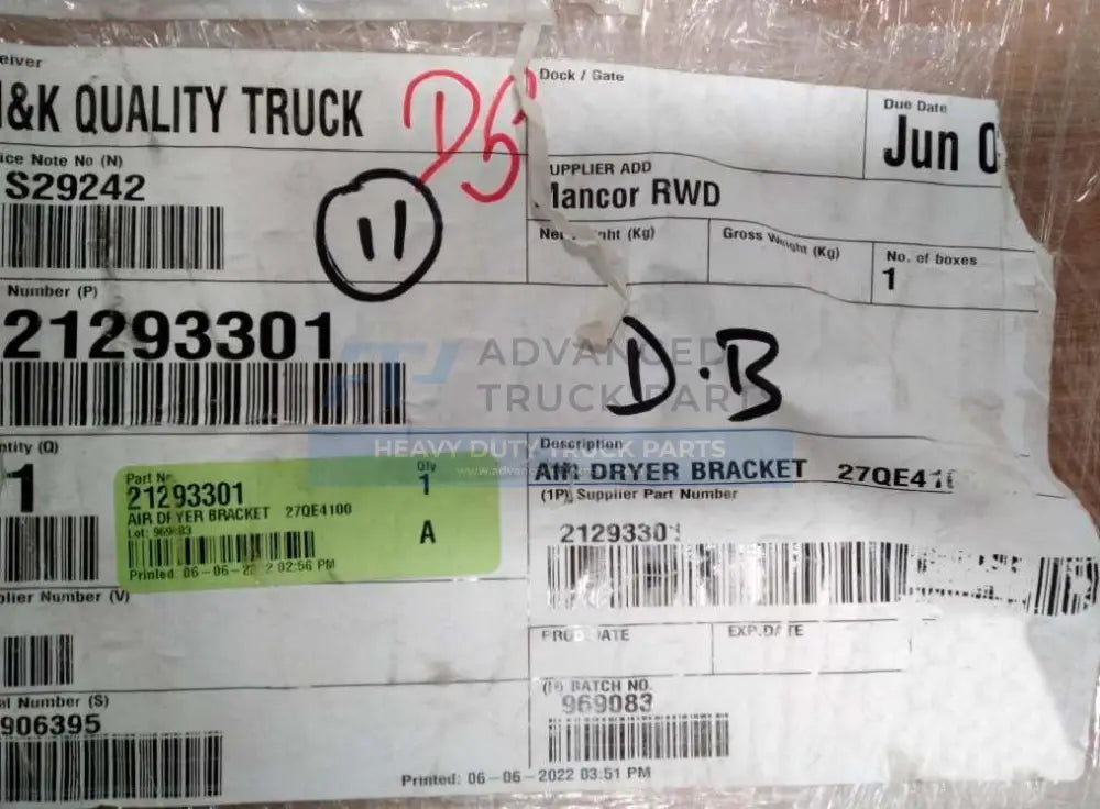 21293301 Genuine Mack Bracket - Truck To Trailer