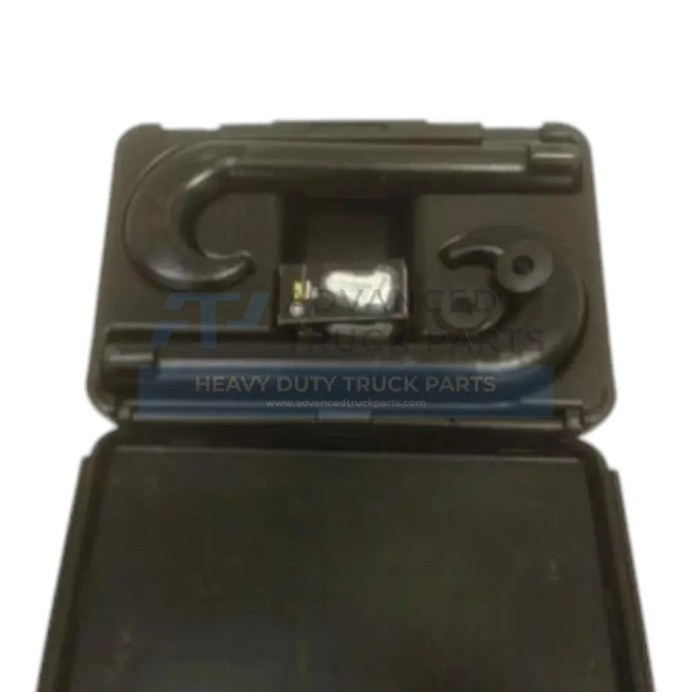 127664 Genuine Mack Bumper Tow Hook Set - Truck To Trailer