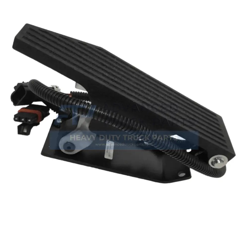 25024696 Genuine Mack Pedal - Truck To Trailer