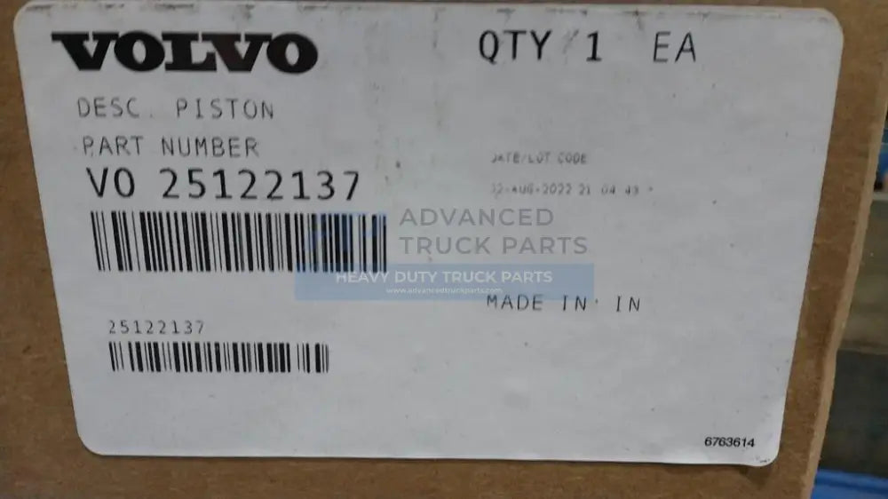 Genuine Mack Piston - Pistons