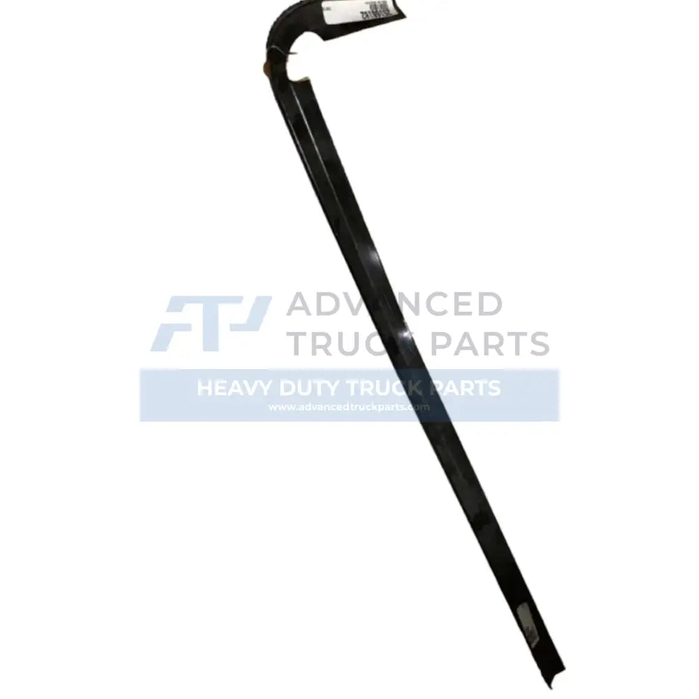 25166182 Genuine Mack Sealing Moulding - Truck To Trailer