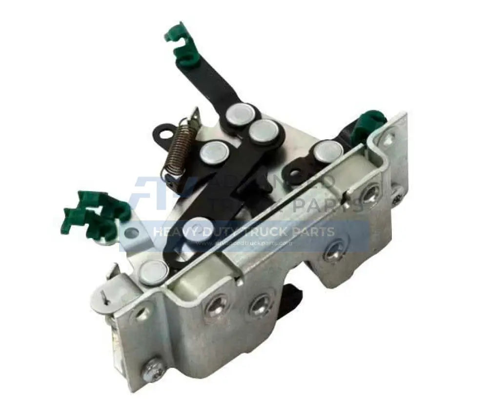 R56-1115 Genuine Paccar Left Door Latch W/Bypass