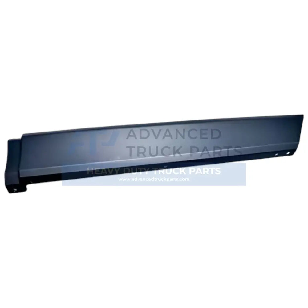 Genuine Paccar Under Step Panel - Right Side - Steps