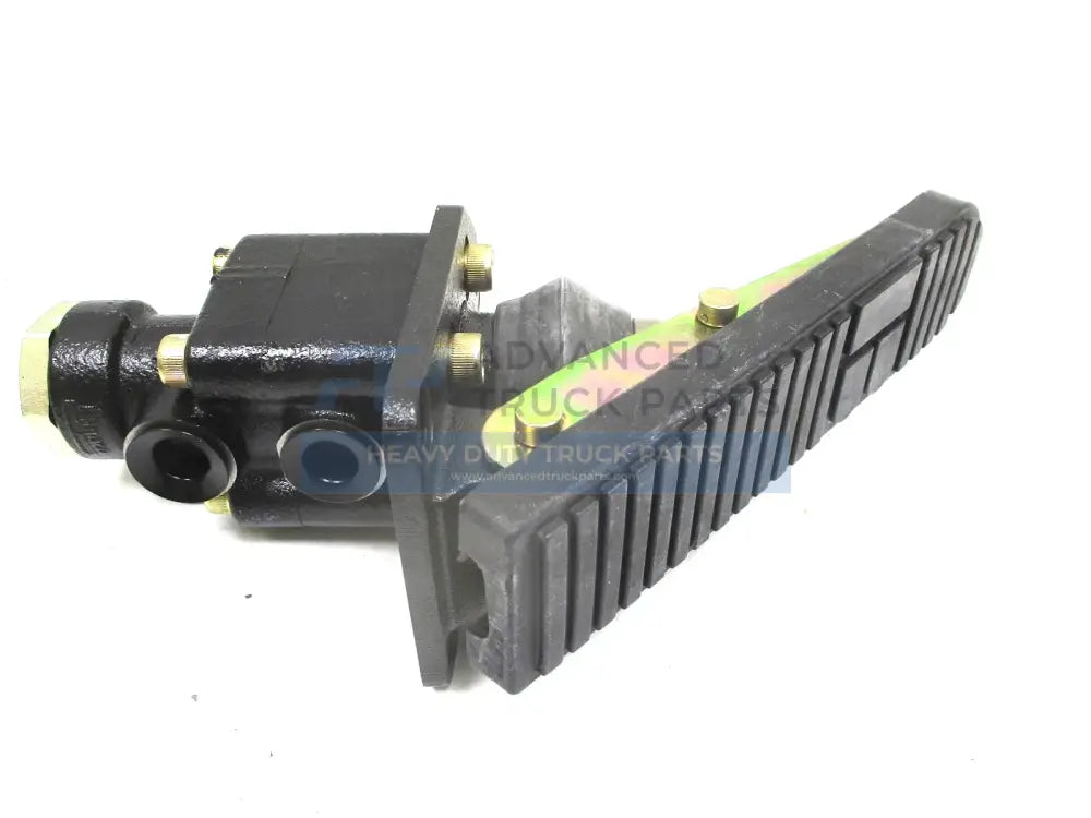 Genuine Single Brake Foot Valve for Komatsu WA700-3 Wheel Loader