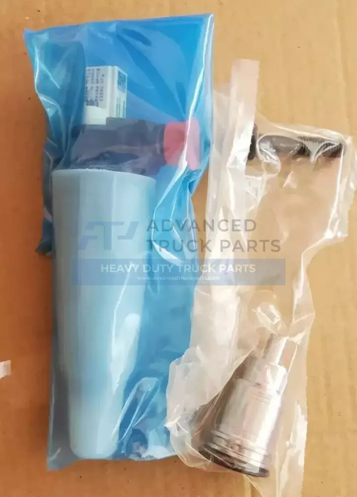 85030525 Genuine Volvo Fuel Injector