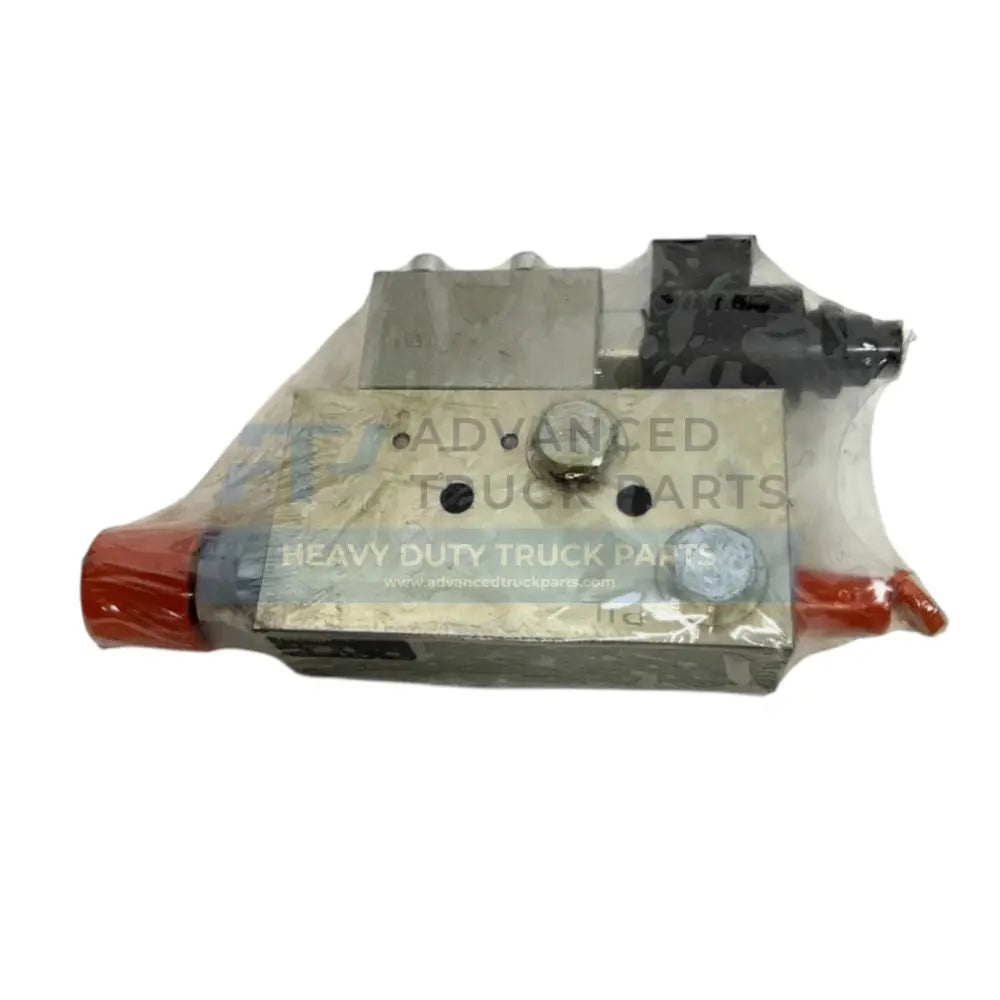 AT498055 John Deere Hydraulic Actuated Control Valve