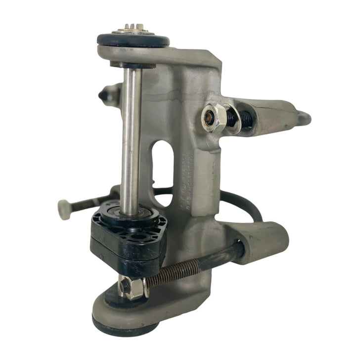 M166048R Genuine Paccar Right Side Exhaust Slider Bracket Clamp Assembly