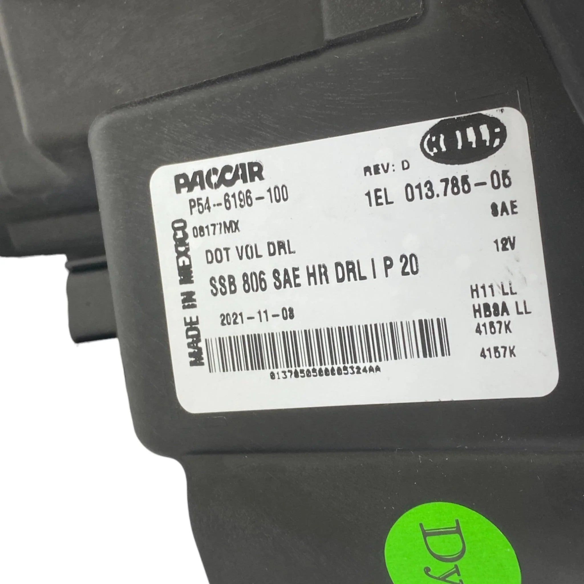 P546196100 Genuine Paccar Left Side Headlight Assembly