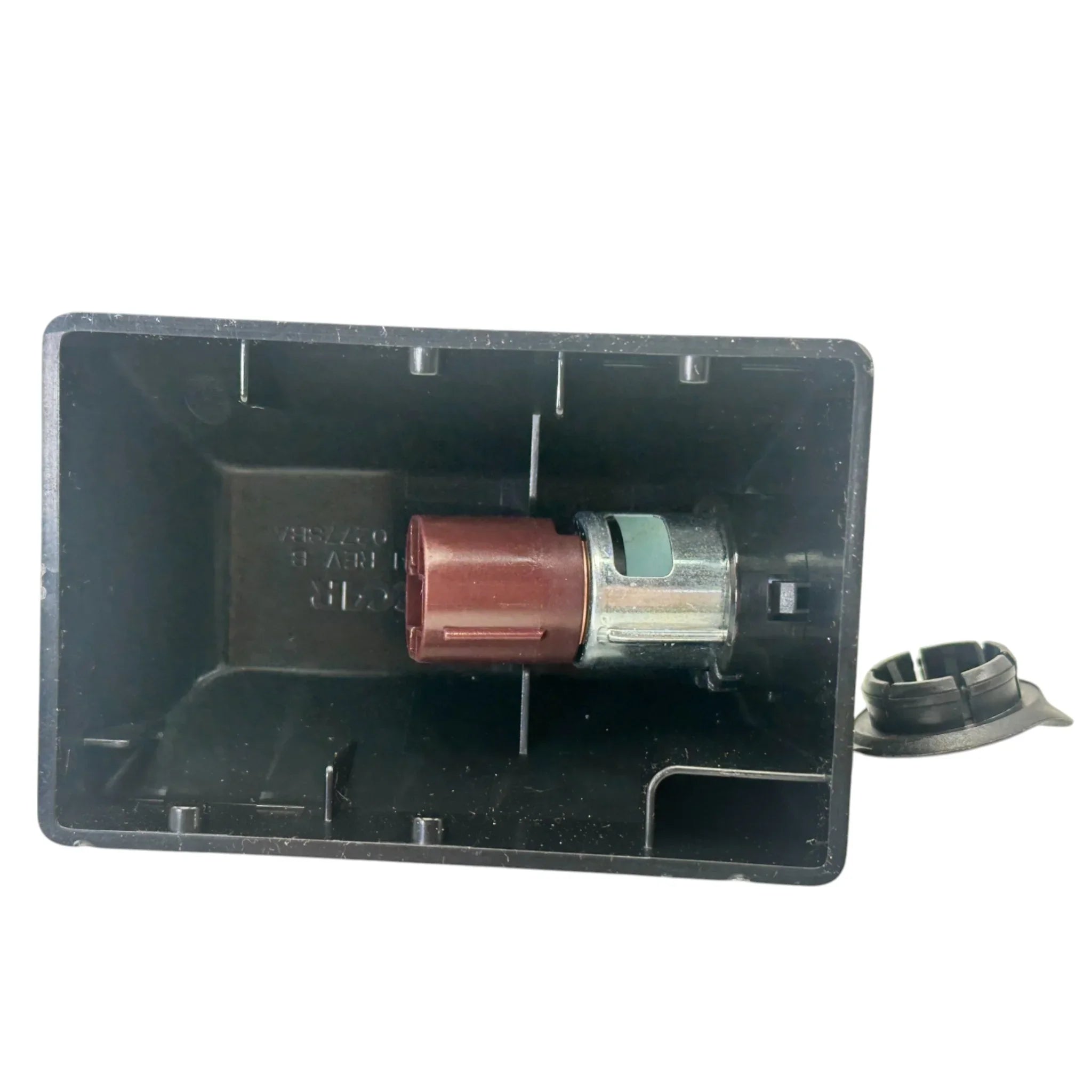 P67 6004 Genuine Peterbilt Receptacle 12V