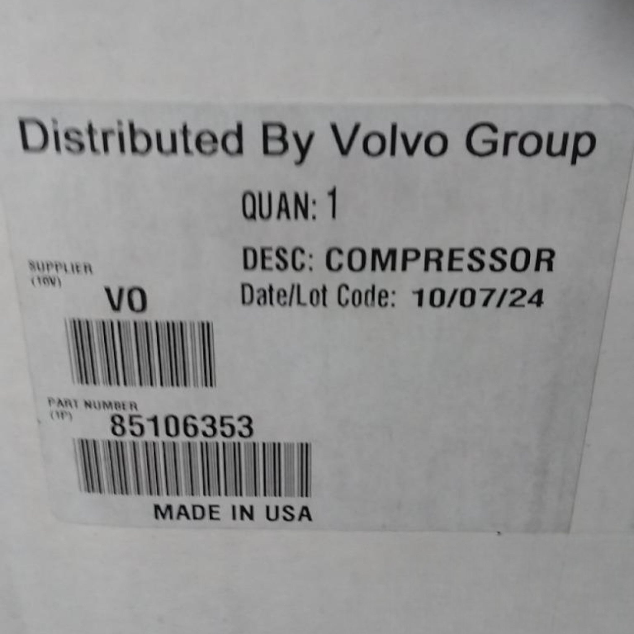 85106353 Genuine Mack Compressor