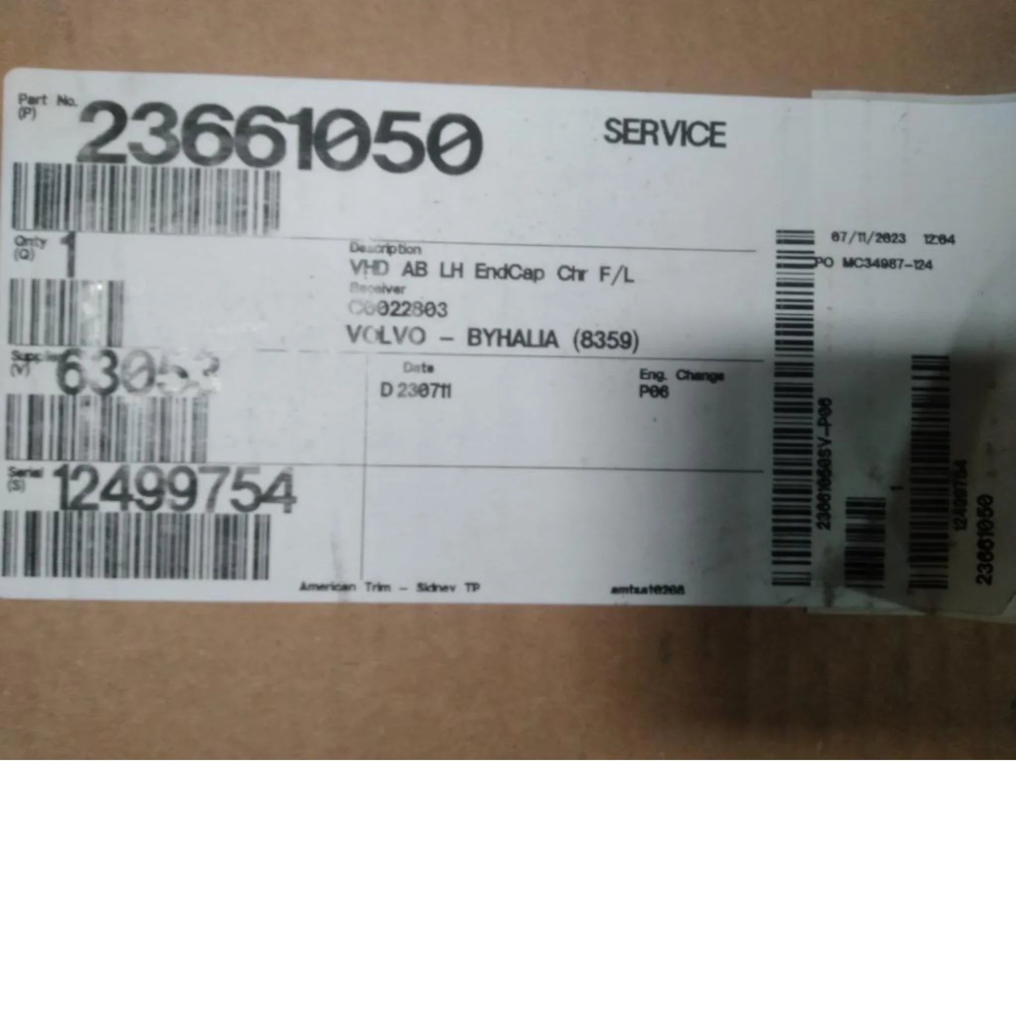 23661050 Genuine Mack Bumper - Truck To Trailer