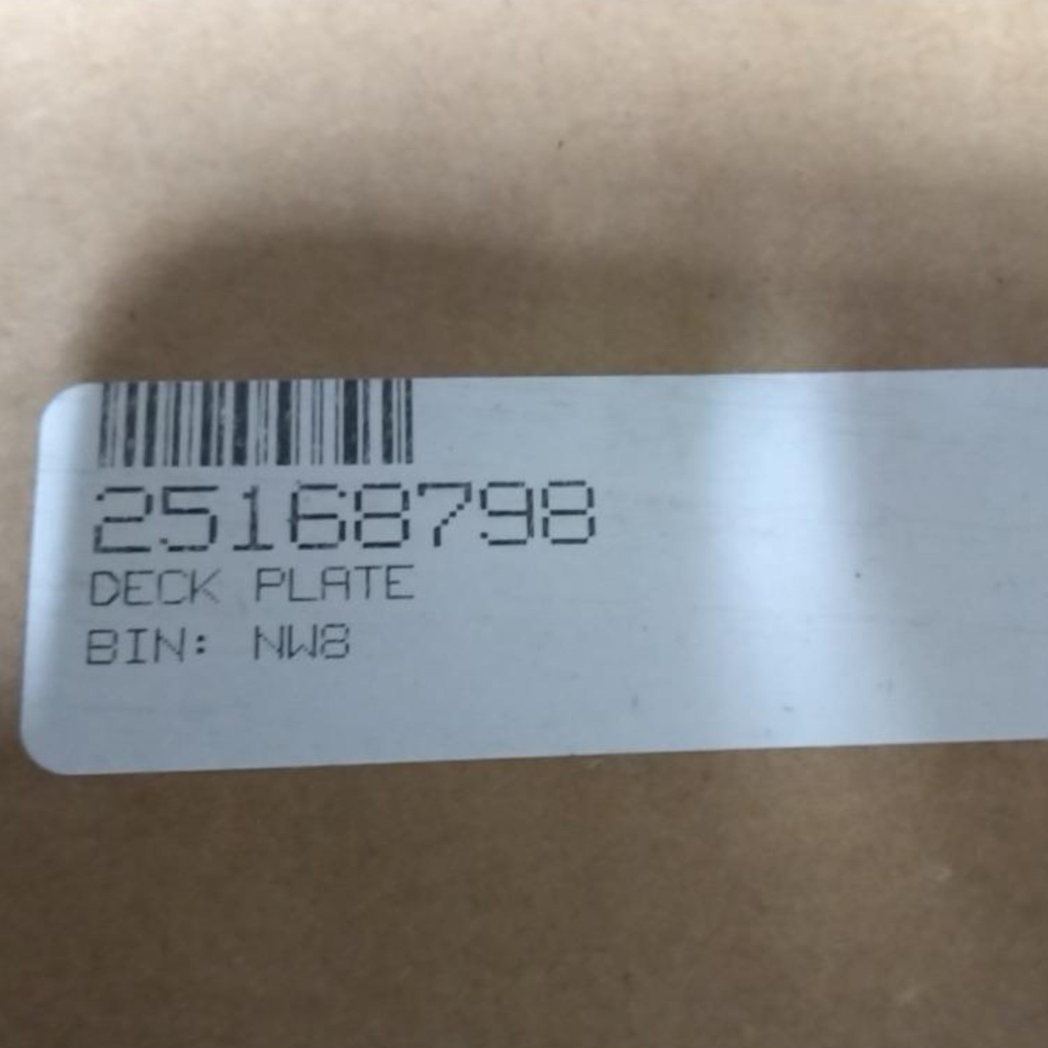 25168798 Genuine Mack Deck Plate