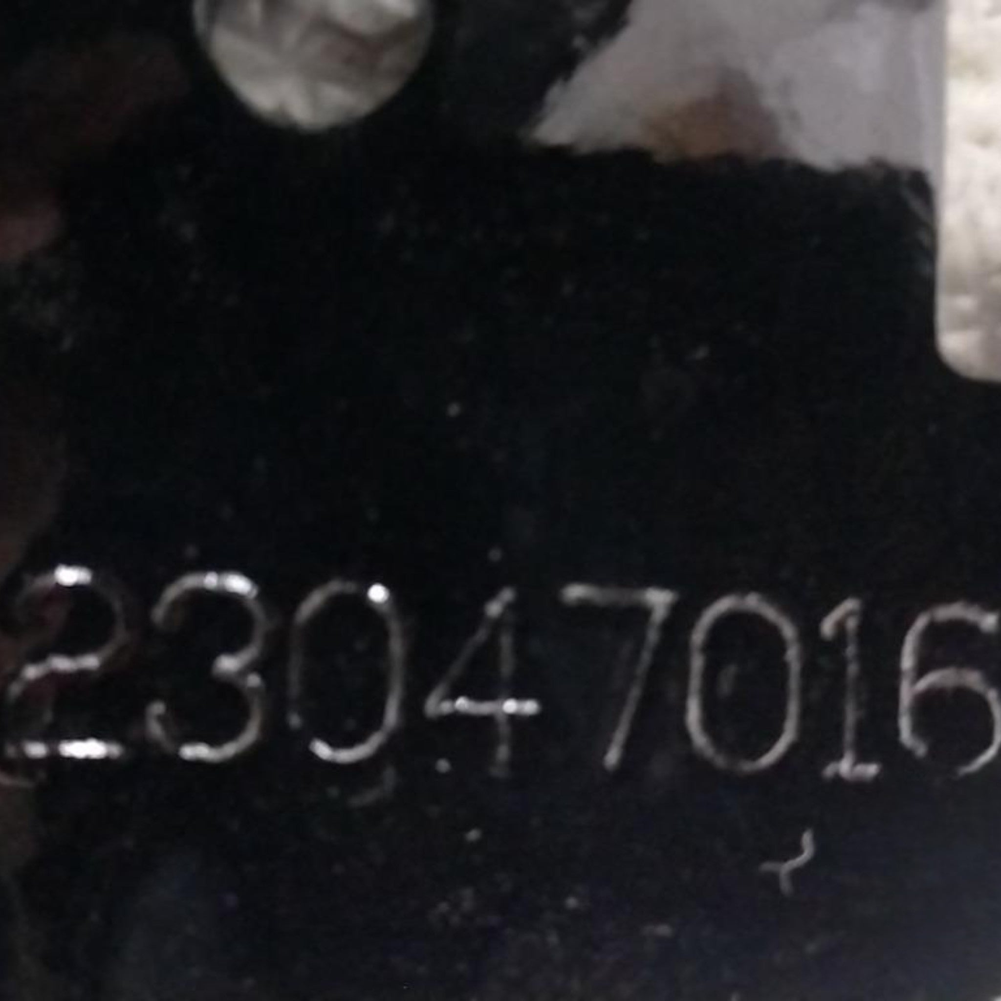 23047016 Genuine Mack Bracket