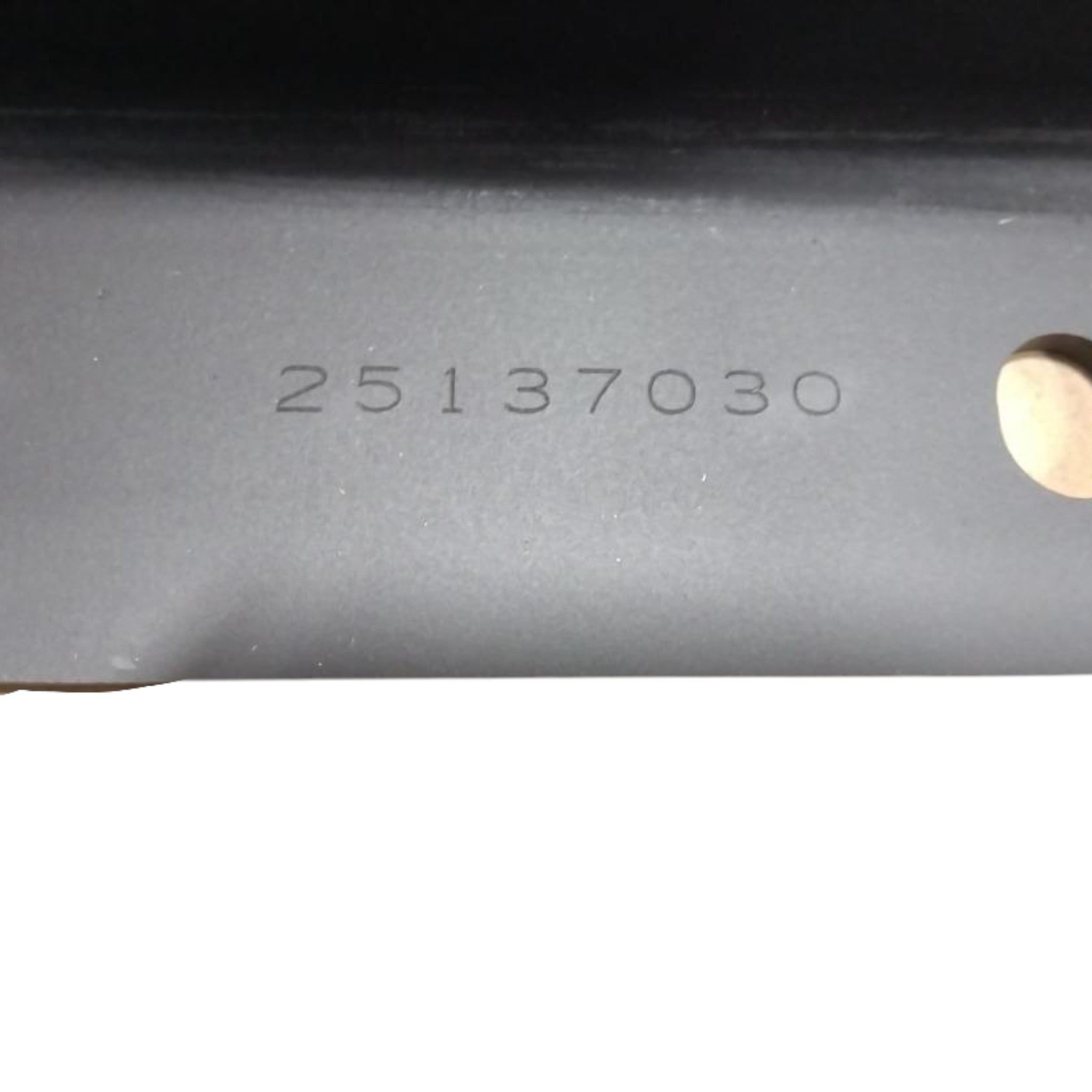 25137030 Genuine Mack Bracket