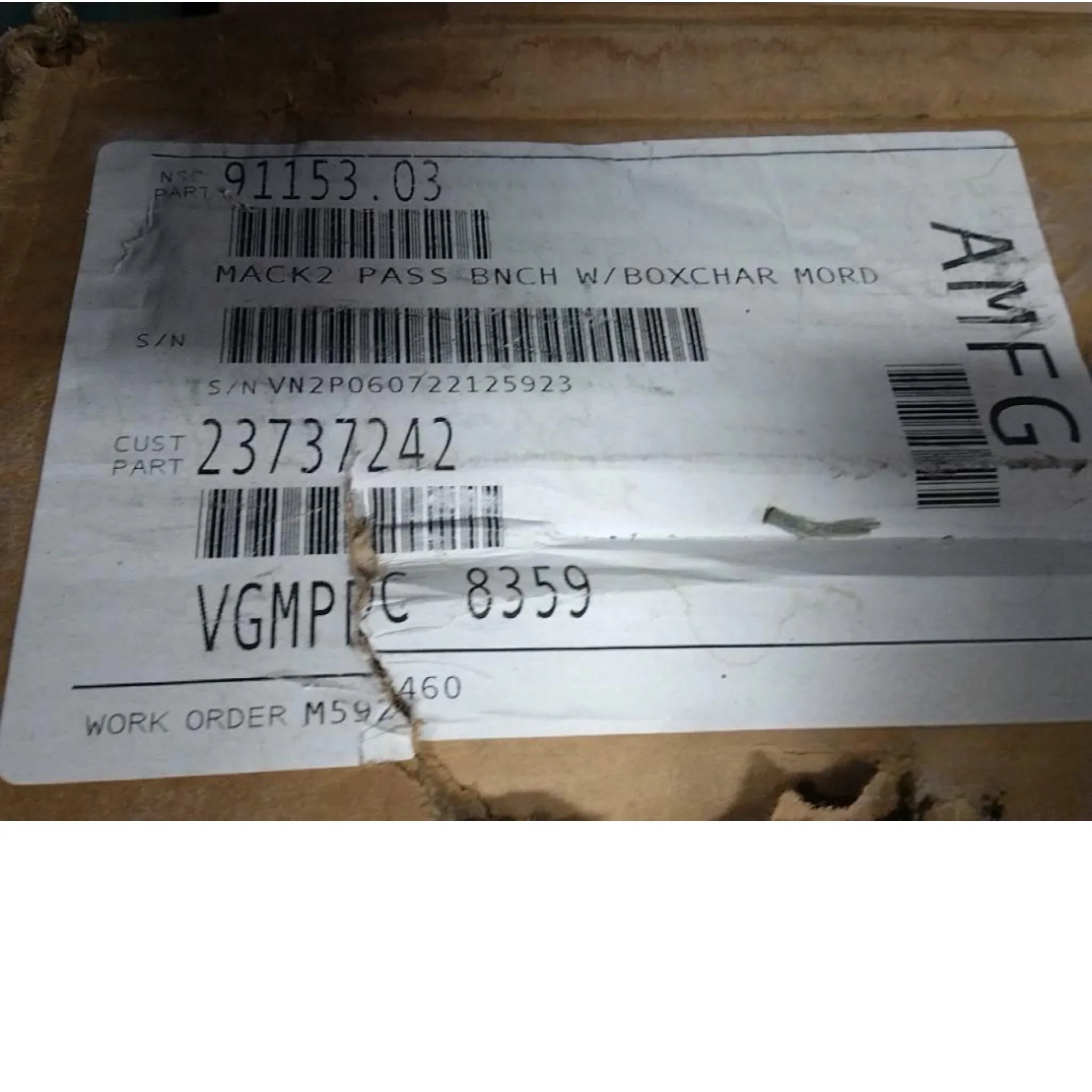 23737242 Genuine Mack Seat - Truck To Trailer