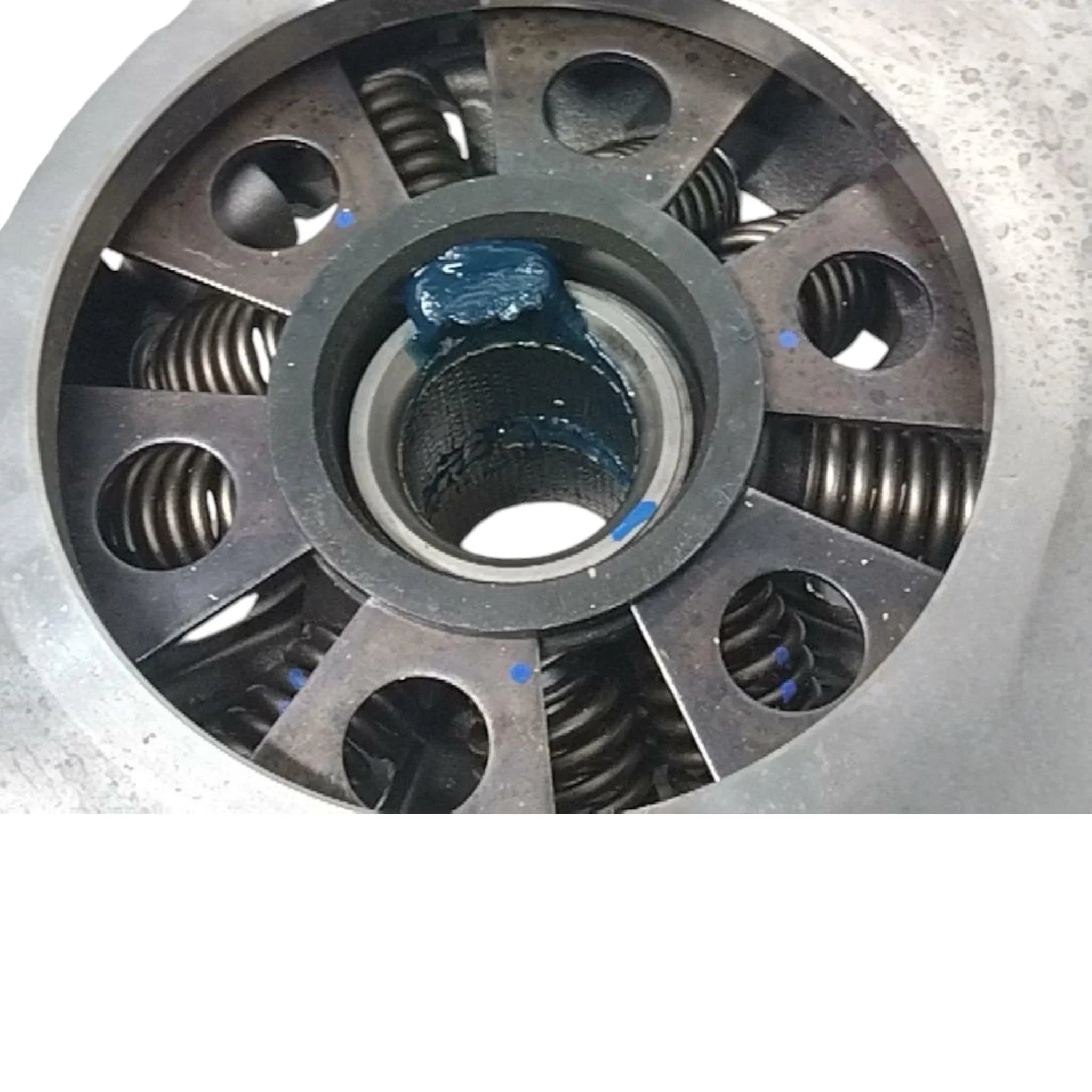 2104-10805059B Genuine Volvo Clutch - Truck To Trailer