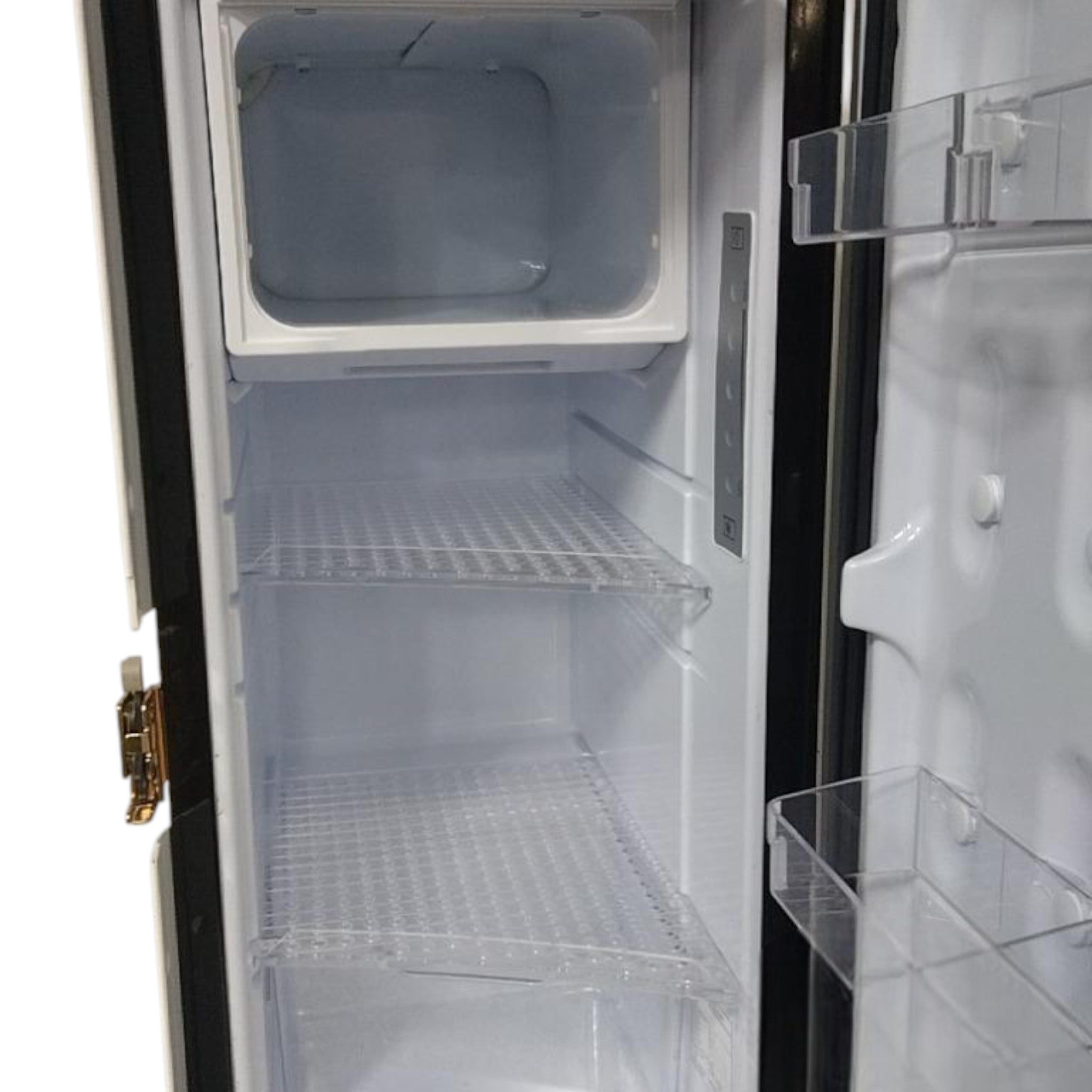 24234944 Genuine Mack Refrigerator