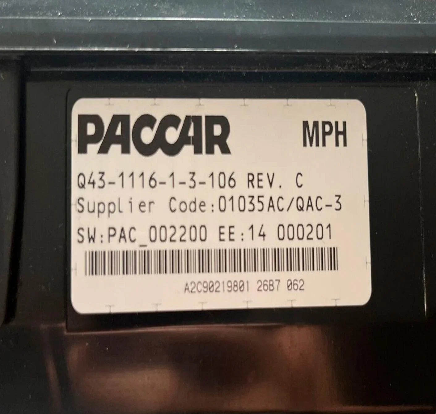 Q43-1184-001 Genuine Paccar Instrument Cluster Gauge