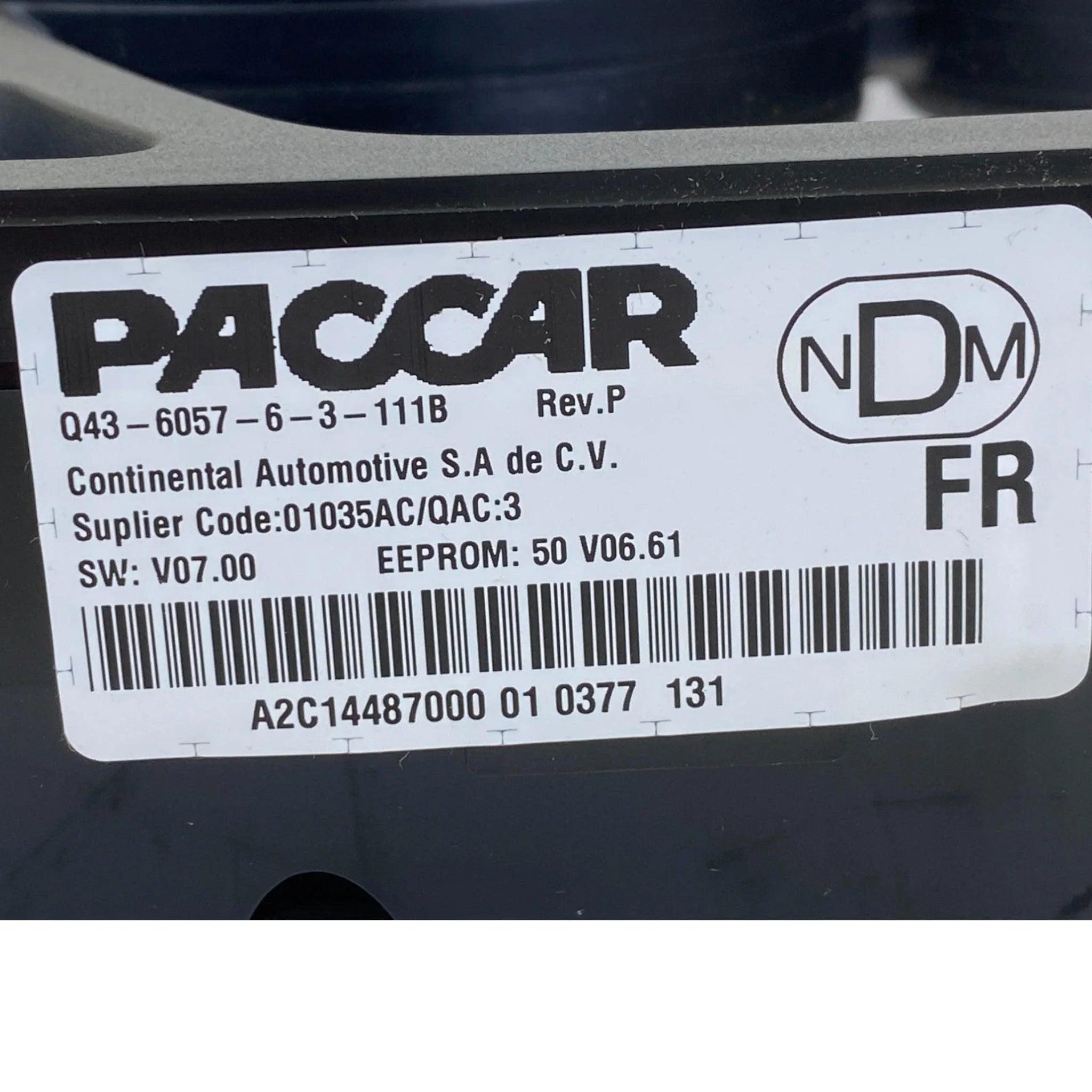 Q43605763111B Genuine Paccar Instrument Cluster Black Bezel
