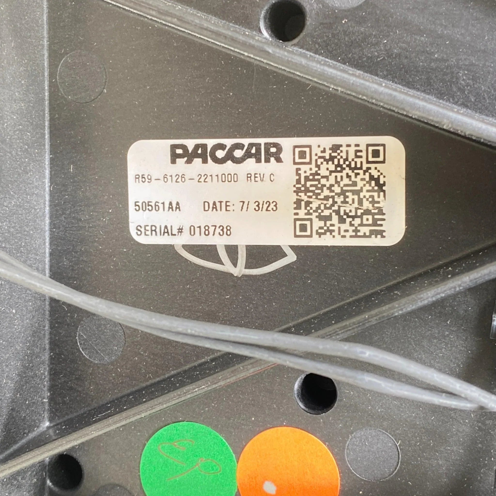 R59-6126-2211000 Genuine Paccar Right Mirror Assembly Aero Cab Mtd