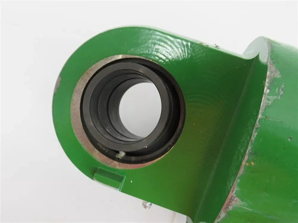 RE243298 John Deere Lift Hydraulic Cylinder