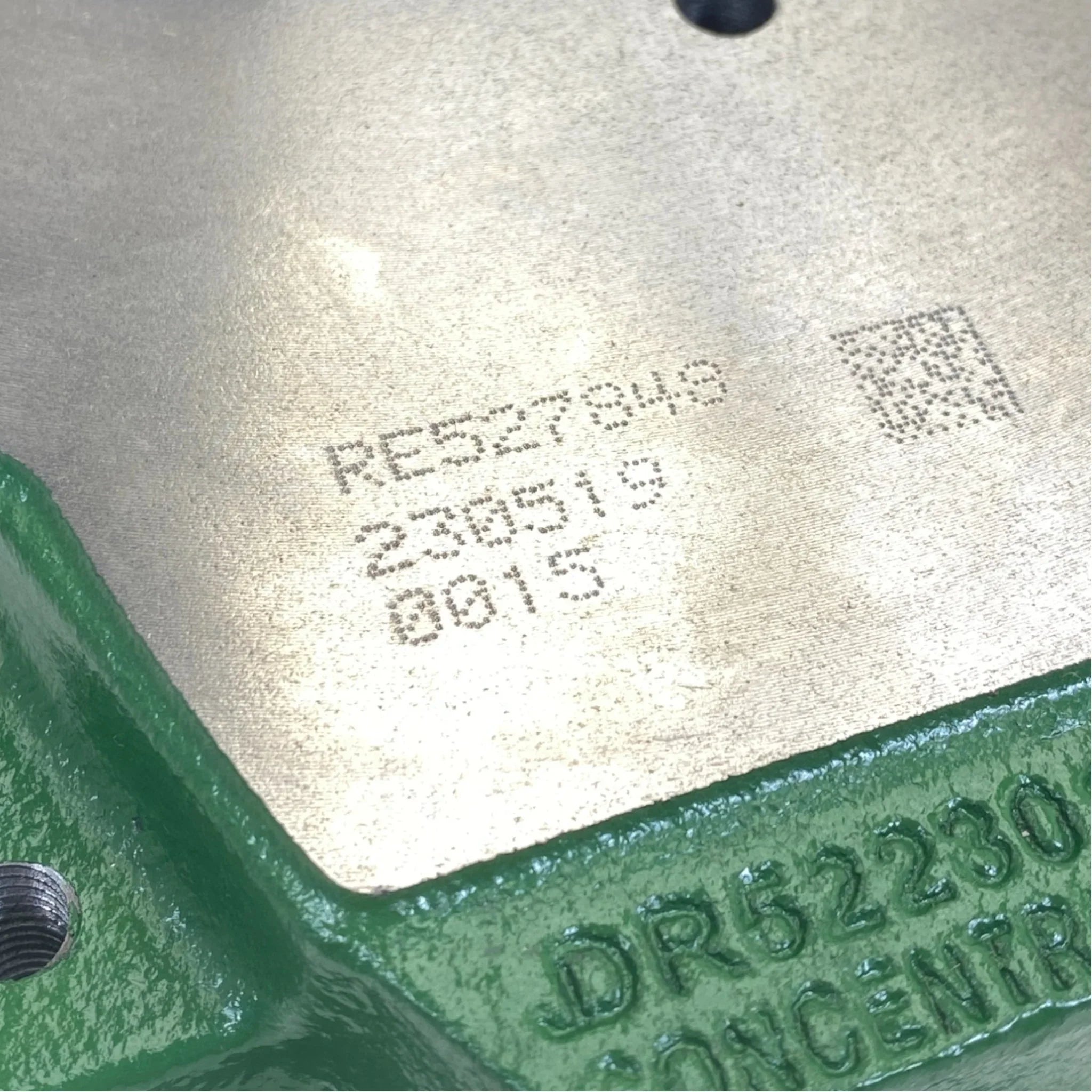 RE527848 Genuine John Deere Water Pump