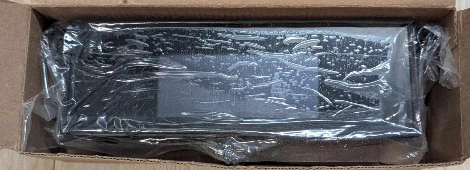 Q43111723103 Genuine Paccar Gauge Cluster Screen