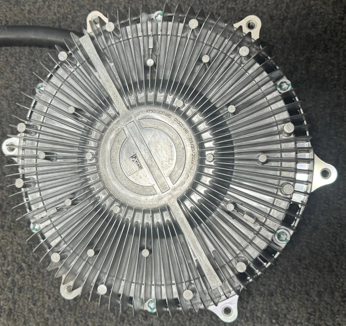 010031690 Genuine Freightliner Fan Clutch Drive Master