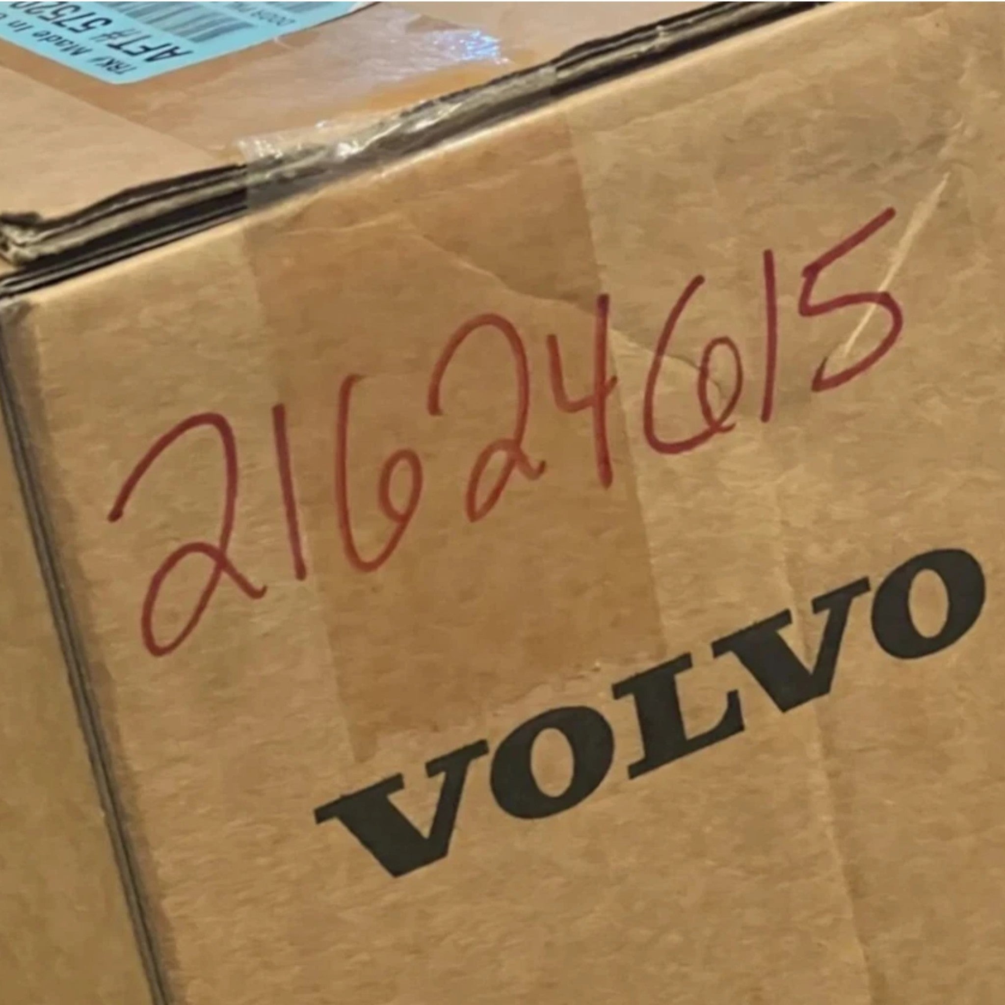 21624615 Genuine Volvo Right Side Door Panel
