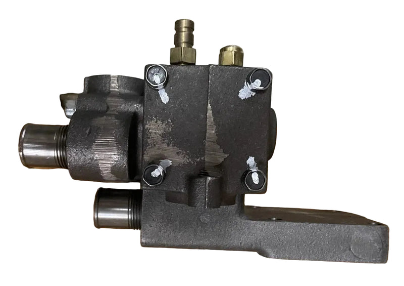 3044526 Genuine Cummins Thermostat Housing