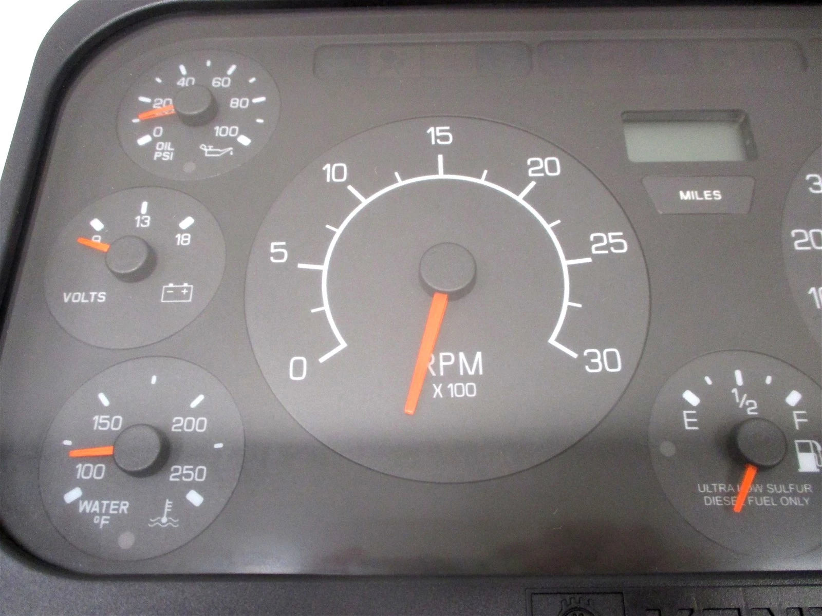 Q43-1101-1-202 Kenworth Gauge Assembly Instrument Cluster 12V