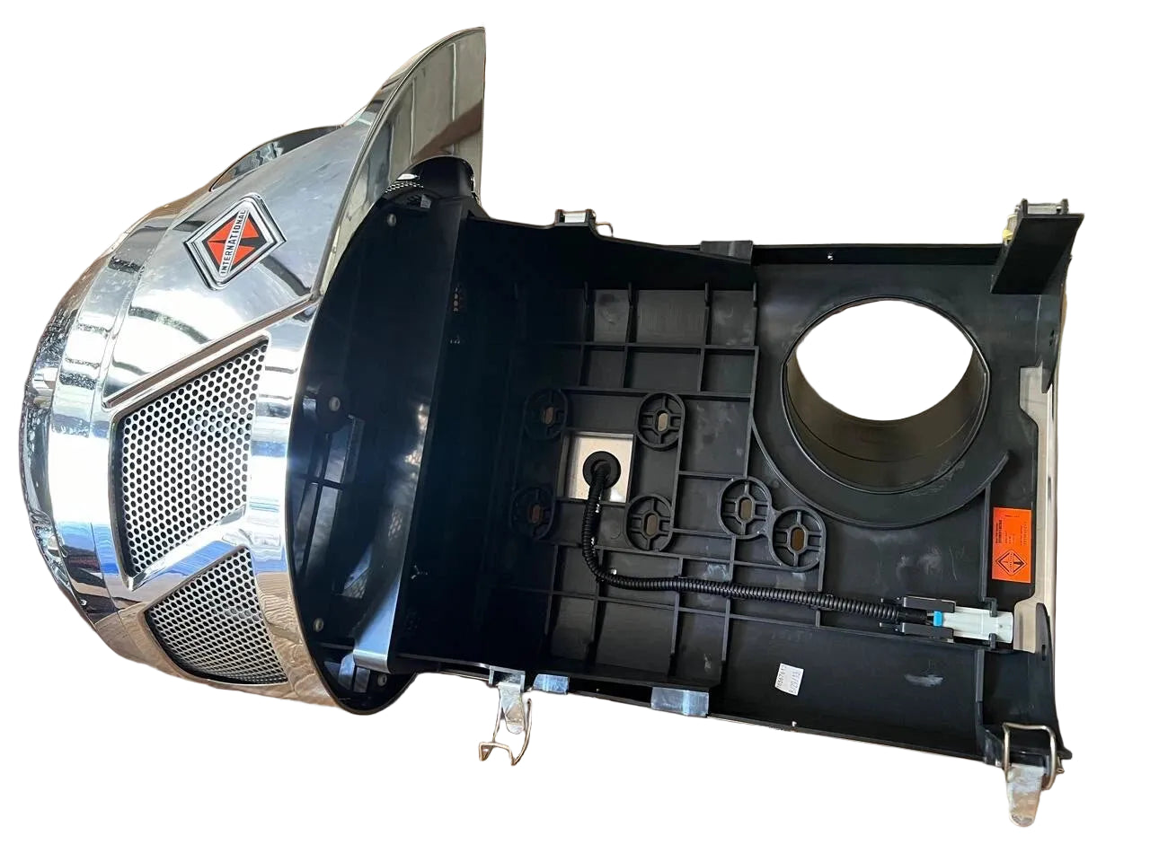 2599518C92 Genuine International Air Cleaner Assembly
