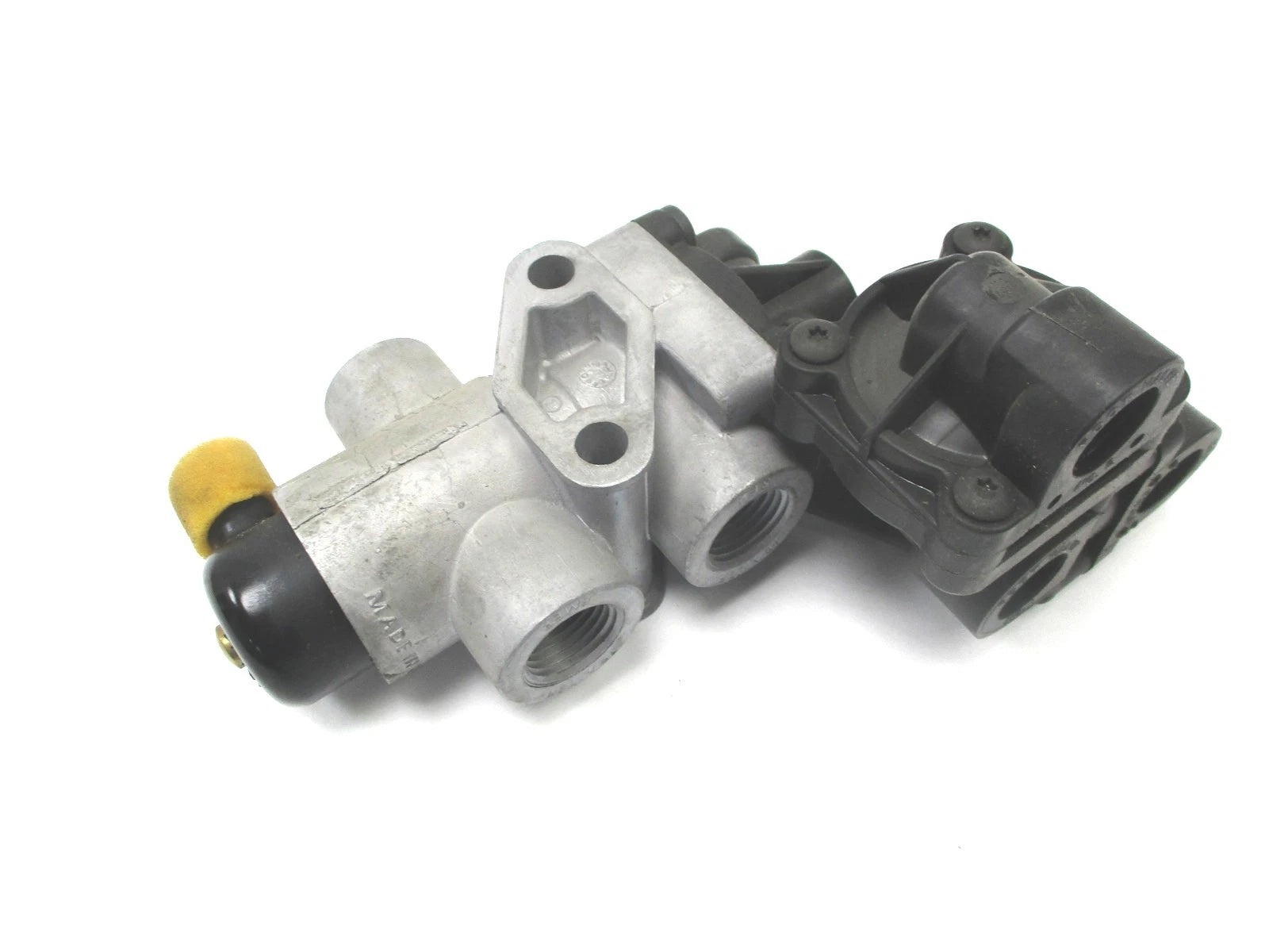 KN34130 Genuine Wabco Tractor Protection Valve