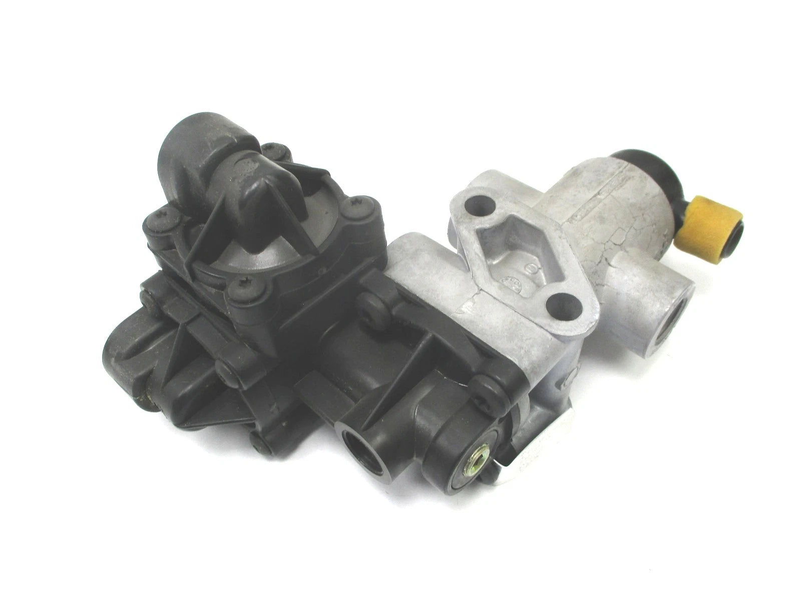KN34130 Genuine Wabco Tractor Protection Valve