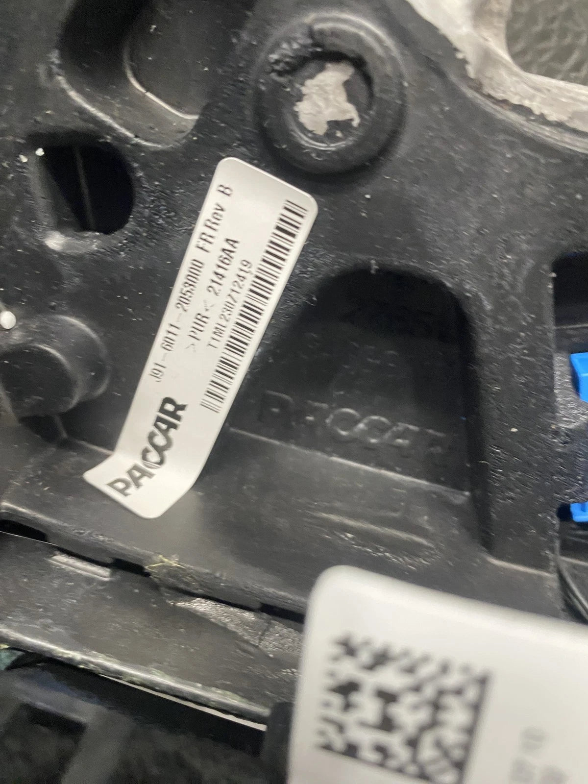 J91-6011-2053000 Genuine Paccar Steering Wheel Assembly