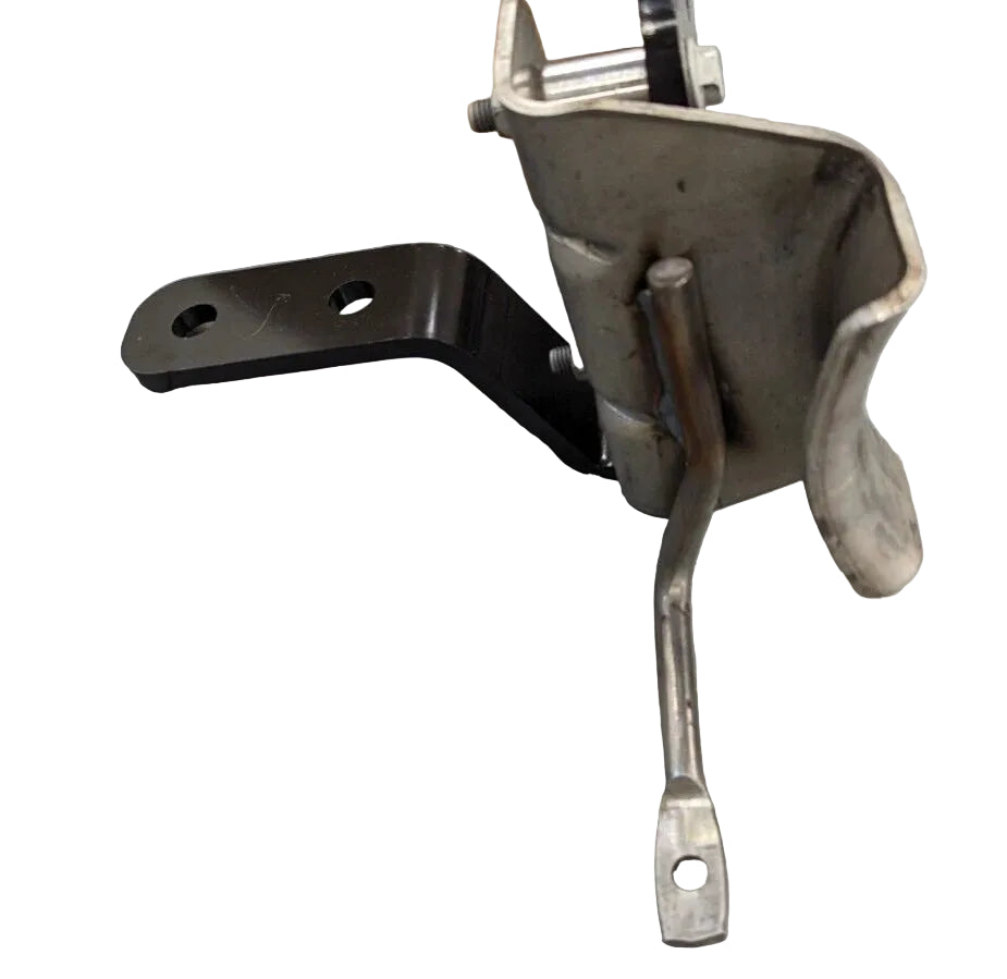 2595516C91 Genuine International Exhaust Pipe Bracket Welded Assembly
