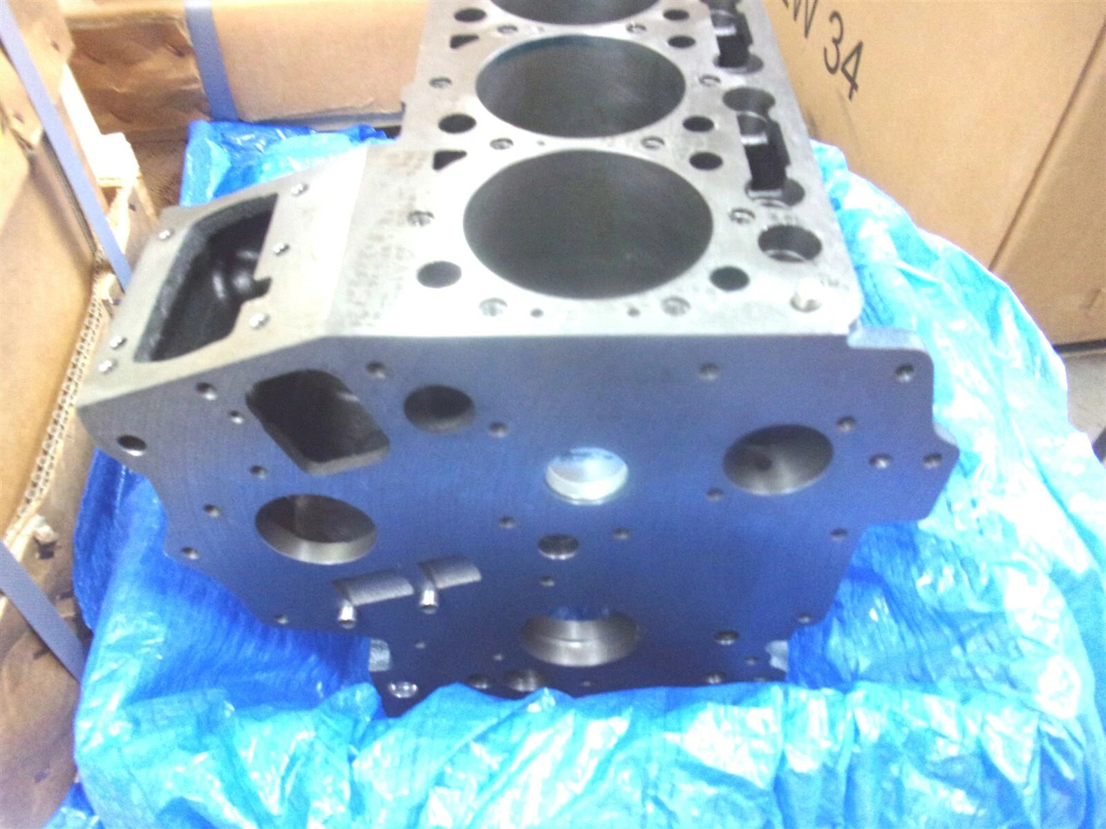 Genuine OEM Kubota Engine Block Crankcase WG972 DF972