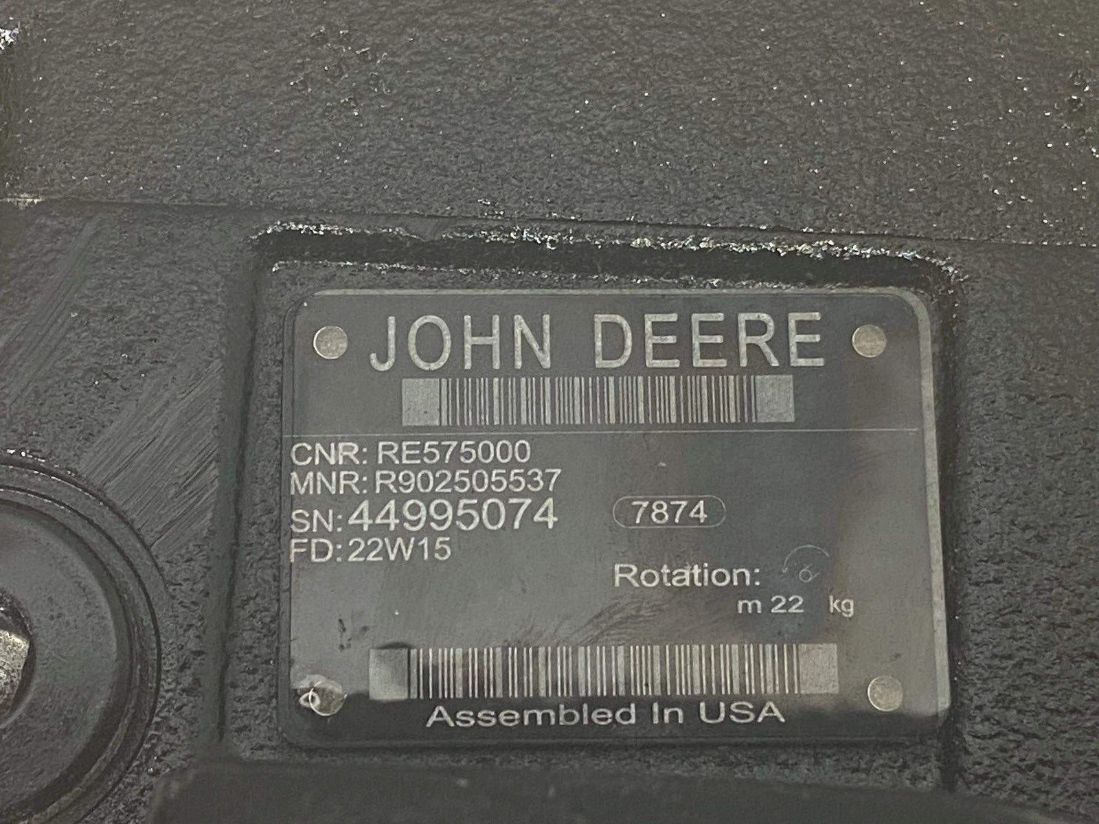 RE575000 Genuine John Deere Fan Drive Hydraulic Motor