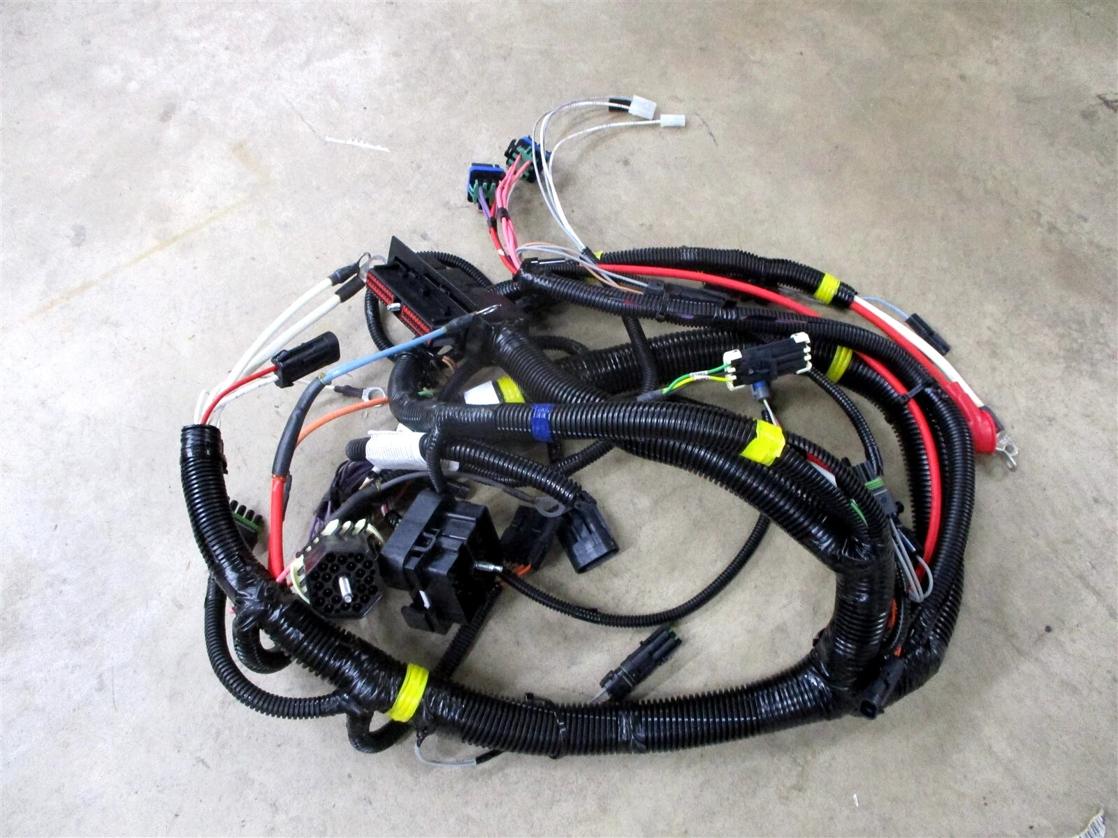 International Electrical Harness Cec Inline 6 Air Brakes Steel Tank