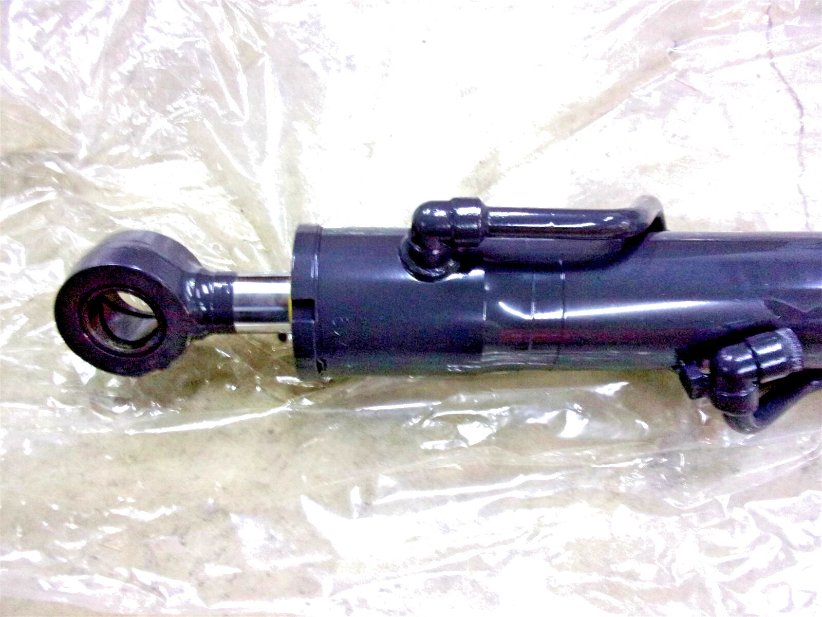 Genuine OEM Kubota Hydraulic Boom Cylinder Assembly R400B