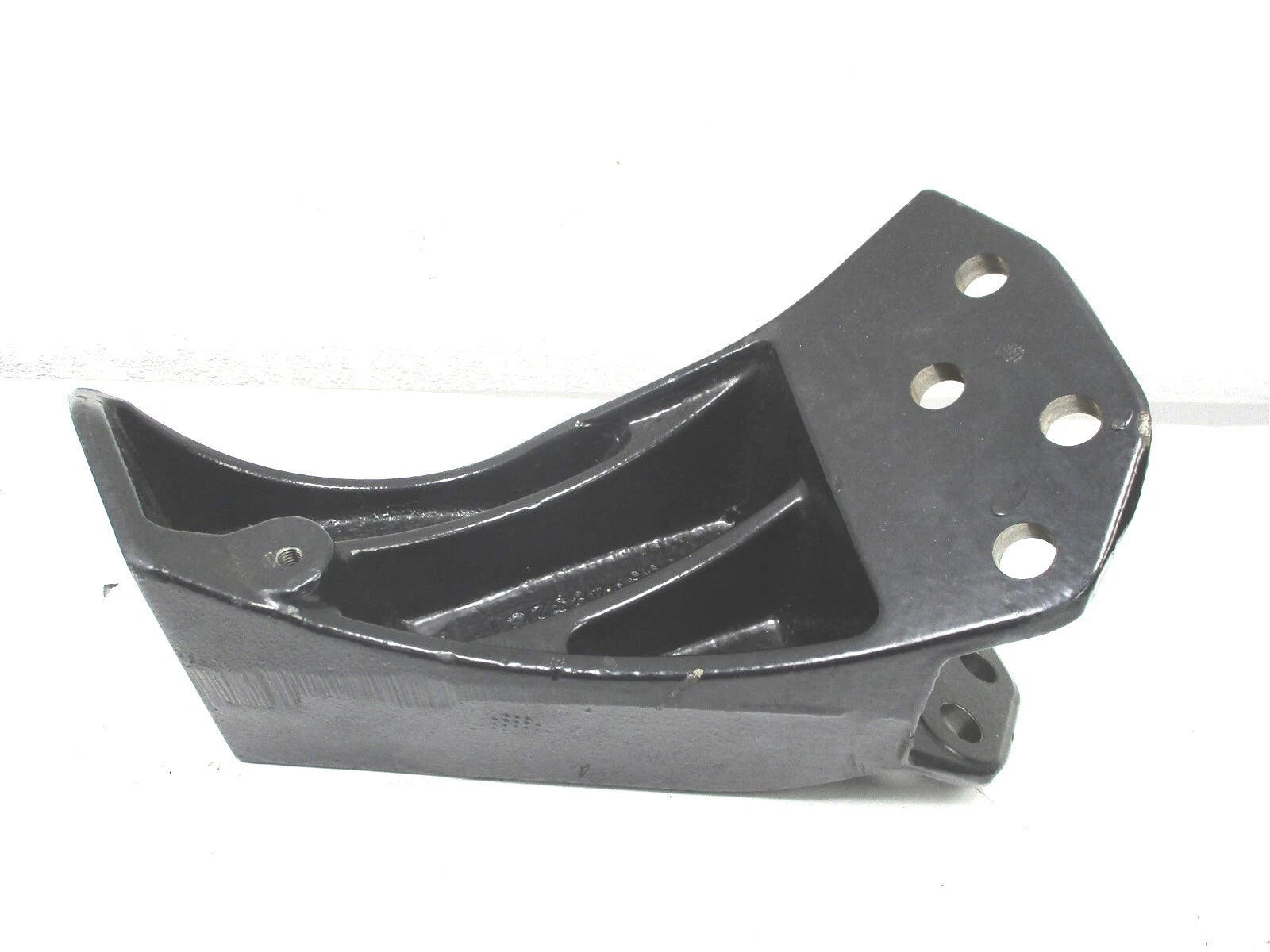 New OEM International High Cab Mounting Bracket