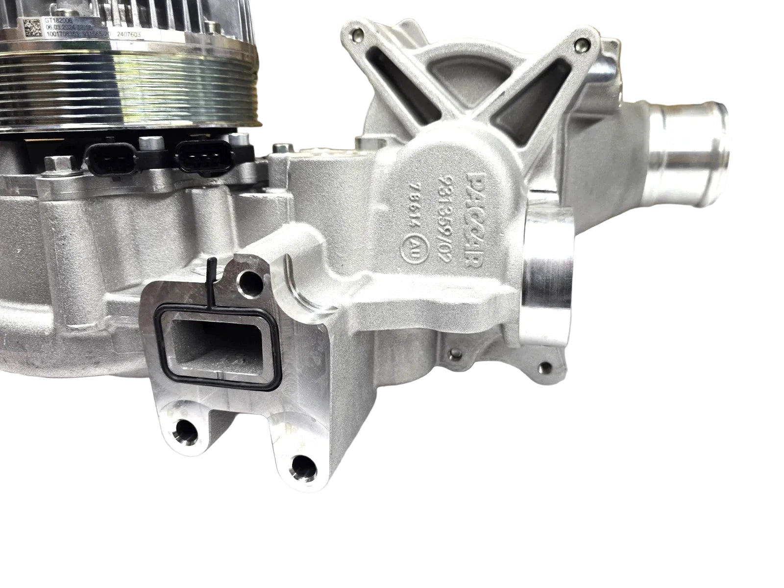 2407417PE Genuine Paccar Coolant Pump Assembly For MX 11, EPA 17